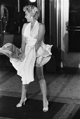 Marilyn Monroe, by Garry Winogrand (1928-84), 1955
