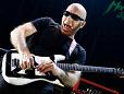 Joe Satriani (1956-)