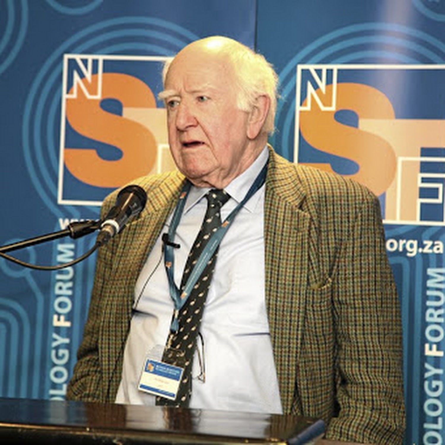 Philip Lloyd (1936-2018)